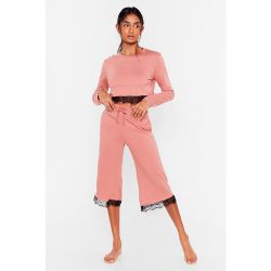 Womens Pyjama Top & Pantalon Jupe-Culotte Bordés De Dentelle Pour Une Nuit Avec Toi - Nasty Gal - Modalova
