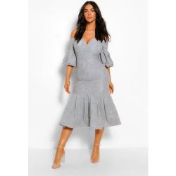 Robe Mi-Longue Volantée En Dentelle À Décolleté Plongeant Et Manches Bouffantes - boohoo - Modalova
