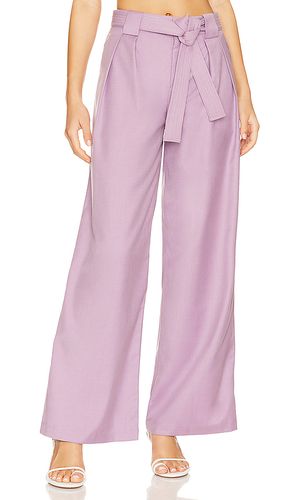 PANTALON RYLEE en . Taille L. Also en XL - L'Academie - Modalova