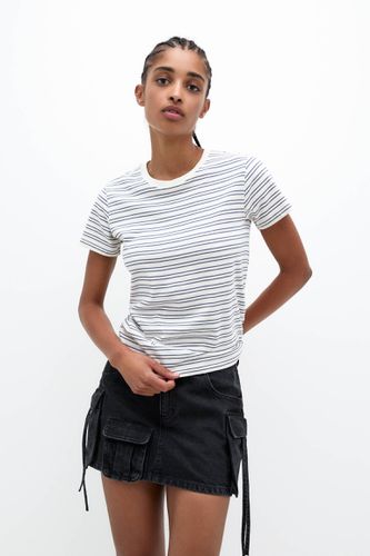 T-Shirt À Rayures À Manches Courtes - Pull&Bear - Modalova