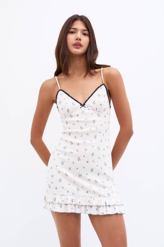 Robe Courte Nuisette Fleurs - Pull&Bear - Modalova