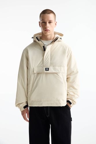 Veste Anorak Avec Écusson - Pull&Bear - Modalova