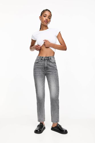 Jean Mom Fit Taille Haute - Pull&Bear - Modalova