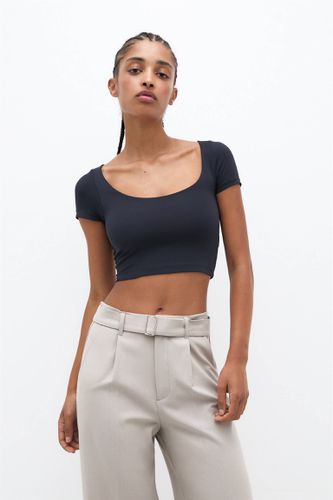 T-Shirt Cropped Polyamide - Pull&Bear - Modalova