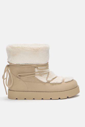 Bottes En Fausse Fourrure - Pull&Bear - Modalova