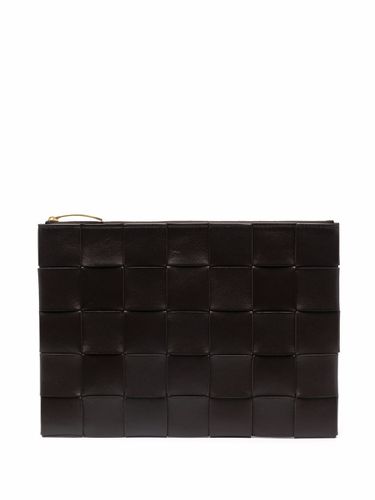 Cassette Medium Leather Pouch - Bottega Veneta - Modalova