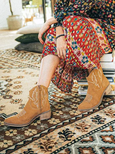 Boots motifs surpiqués style santiags - Pédiconfort - Modalova