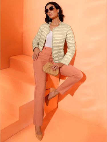 Doudoune coutures princesse structurantes - Creation L - Modalova