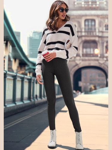 Legging caleçon extensible à fines rayures - LASCANA - Modalova