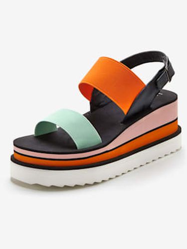 Sandales design cool et tendance en duo de couleurs - LASCANA - Modalova