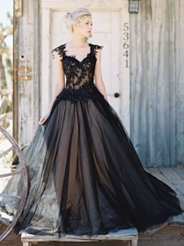 Robe de mariée robe mariage cathédrale en dentelle à traîne - milanoo.com - Modalova