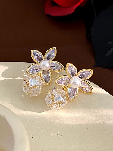 Boucles d\'oreilles de mariage en métal et diamant Bijoux de mariage percés - milanoo.com - Modalova
