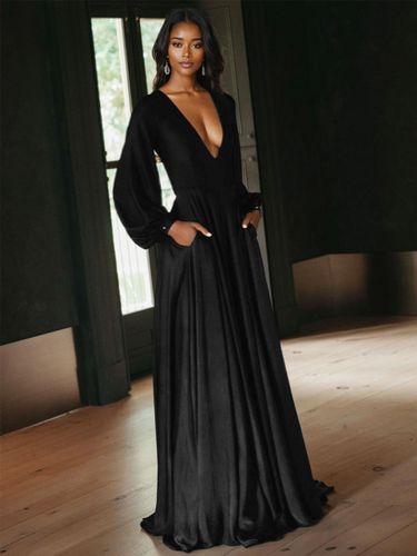 Robes de mariée noires Robe de soirée manche longue dos nu à traîne - milanoo.com - Modalova