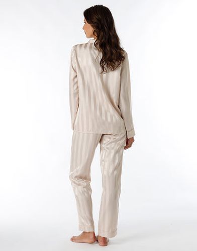 Pyjama long ouvert en satin amande - DIM - Modalova