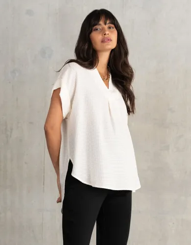 Cap Sleeve Textured Maternity Blouse | - Seraphine - Modalova