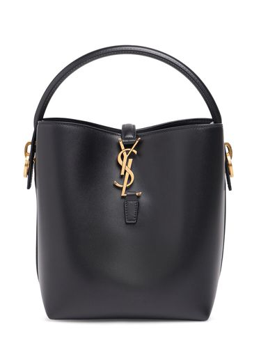 Petit Sac Seau En Cuir Brillant Le 37 - SAINT LAURENT - Modalova