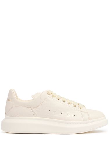 Sneakers En Cuir Oversized - ALEXANDER MCQUEEN - Modalova