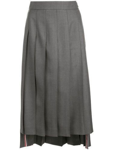 Below Knee Dropped Back In Super 120’s Twill - Thom Browne - Modalova