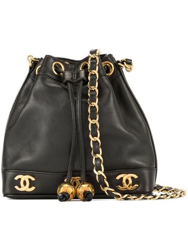 Sac seau CC à lien de resserrage - CHANEL Pre-Owned - Modalova