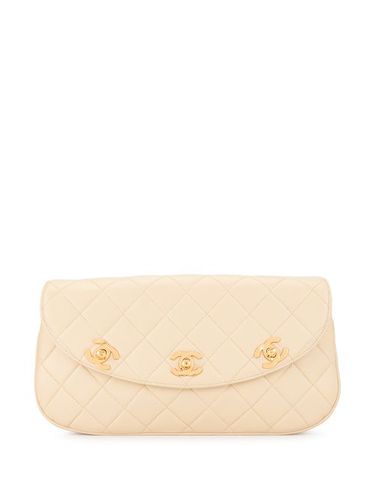 Pochette matelassée à logo - CHANEL Pre-Owned - Modalova