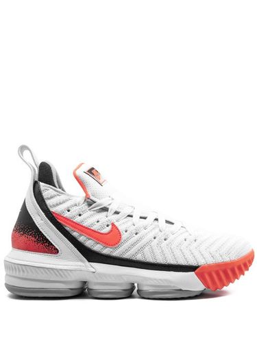 Baskets montantes LeBron 16 'Hot Lava' - Nike - Modalova