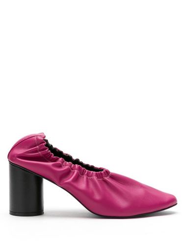 Escarpins en cuir à design froncé - Gloria Coelho - Modalova
