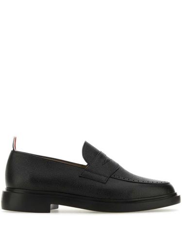 Mocassins en cuir grainé - Thom Browne - Modalova