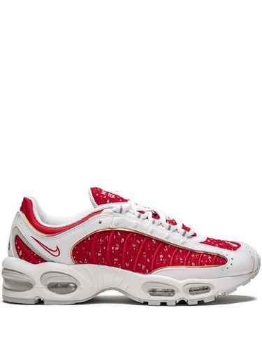 Baskets Air Max Tailwind 4 x Supreme - Nike - Modalova