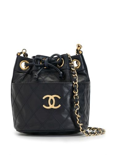 Sac seau matelassé à logo - CHANEL Pre-Owned - Modalova