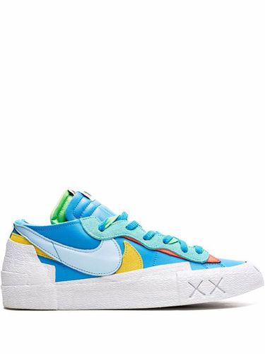 X KAWS x sacai baskets Blazer - Nike - Modalova