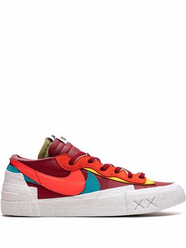 X KAWS x Sacai baskets Blazer 'Red' - Nike - Modalova