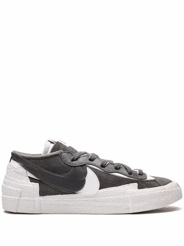 X Sacai Blazer Low baskets - Nike - Modalova