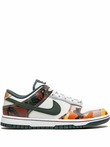 Baskets Dunk SE Multi-Camo - Nike - Modalova