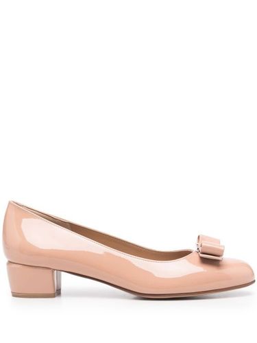 Escarpins Vara 35 mm à détail de nœud - Ferragamo - Modalova