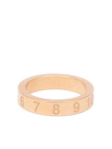 Bague Numerical à design gravé - Maison Margiela - Modalova