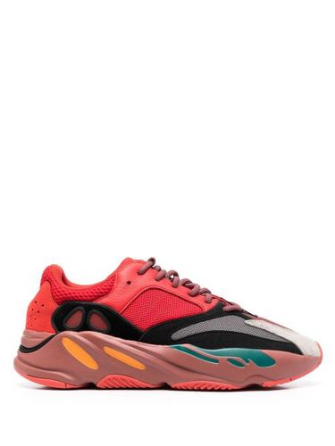 Baskets Yeezy Boost 700 'Hi-Res Red' - adidas Yeezy - Modalova