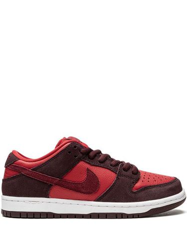 Nike baskets SB Dunk Low - Rouge - Nike - Modalova