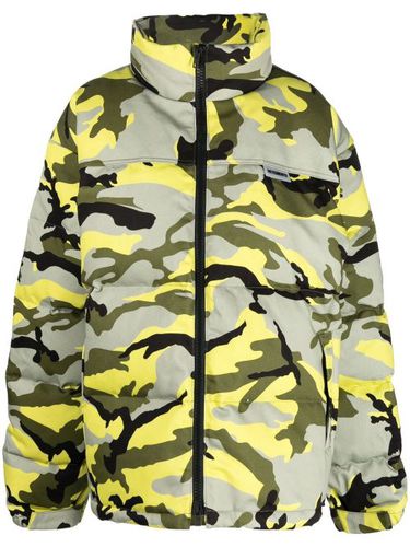 Doudoune à imprimé camouflage - VETEMENTS - Modalova