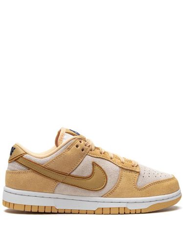 Baskets Dunk 'Celestial Gold Suede' - Nike - Modalova