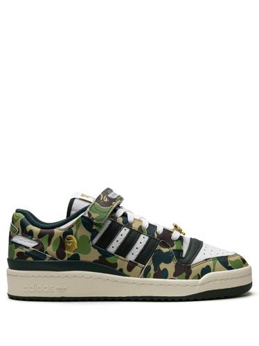 X Bape Forum 84 baskets Low ""30th Anniversary Green Camo""" - adidas - Modalova