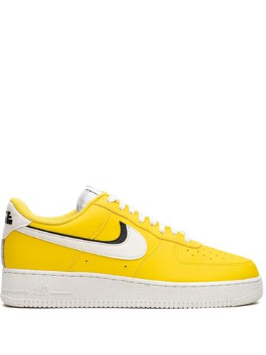Baskets Air Force 1 Low '07 LV8 'Tour Yellow' - Nike - Modalova