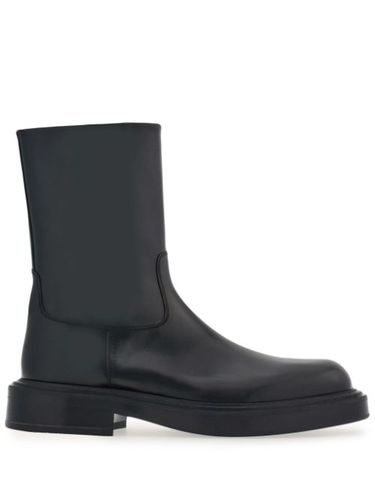 Bottines en cuir à fini verni - Ferragamo - Modalova