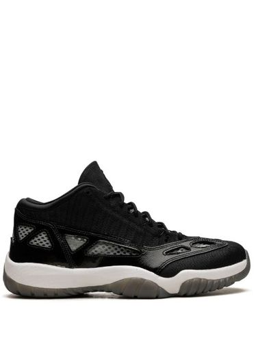 Baskets Air 11 IE 'Black/White' - Jordan - Modalova