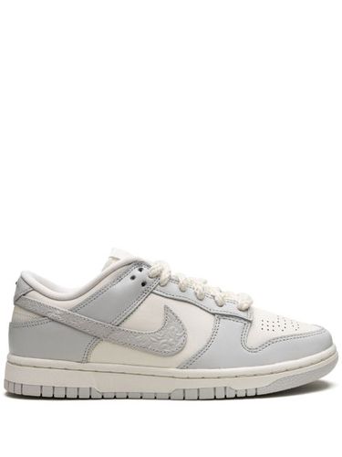 Baskets Dunk Low Needlework - Nike - Modalova