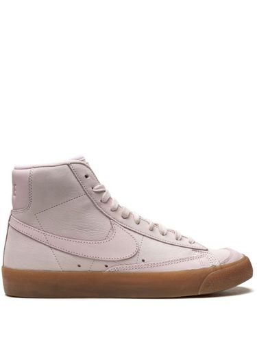 Baskets mi-montantes Blazer Premium 'Pearl Pink/Gum' - Nike - Modalova