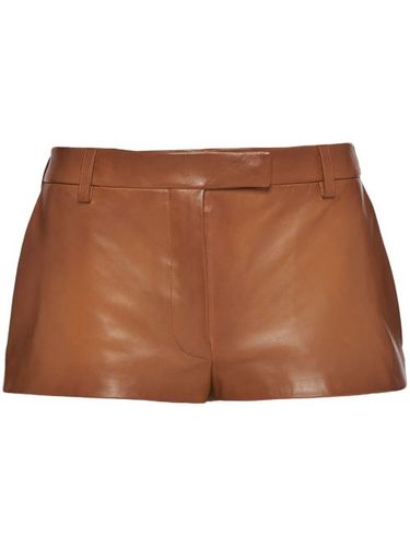 Short en cuir nappa à taille basse - Prada - Modalova