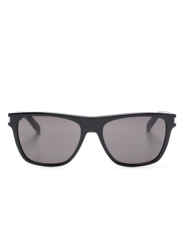 Lunettes de soleil carrées à logo gravé - Saint Laurent Eyewear - Modalova