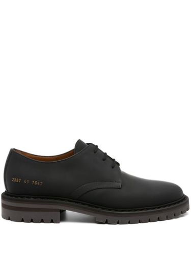 Derbies en cuir à imprimé graphique - Common Projects - Modalova