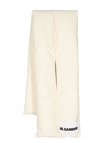 Écharpe matelassée à patch logo - Jil Sander - Modalova