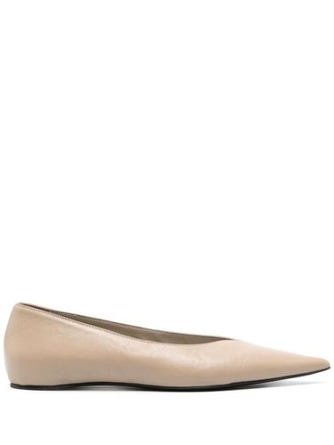 Ballerines en cuir The Asymmetric à design métallisé - TOTEME - Modalova